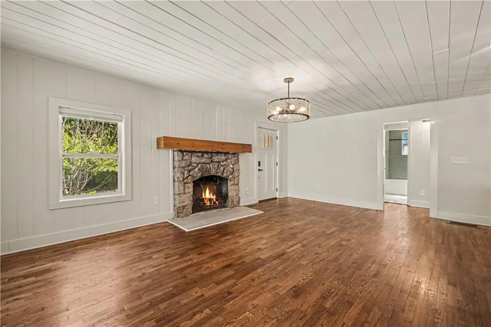 442 Spring Drive Pine Lake, GA 30072