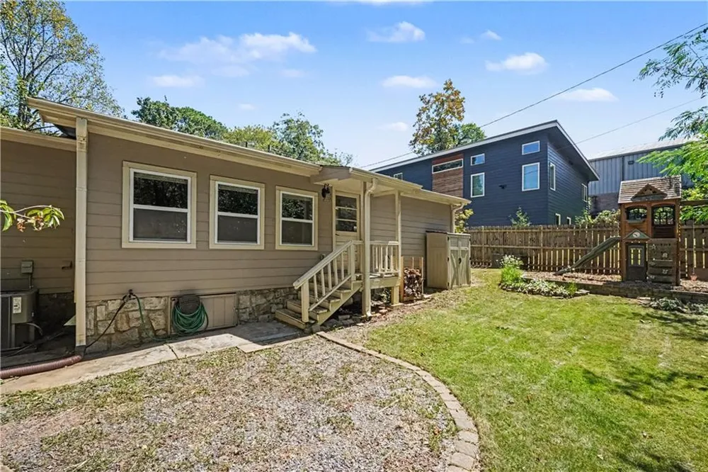 442 Spring Drive Pine Lake, GA 30072