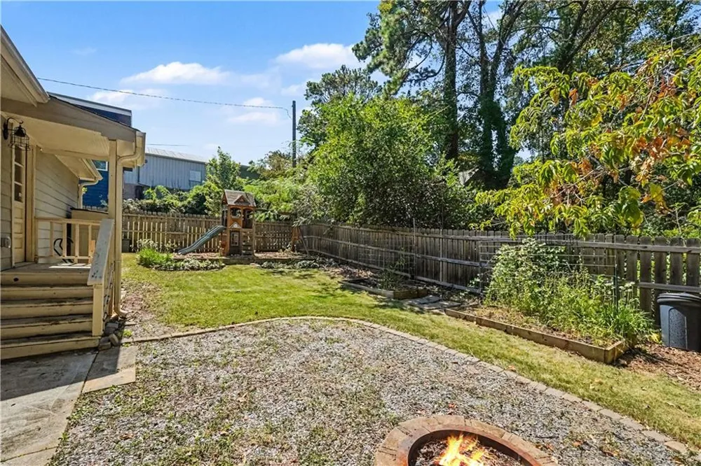 442 Spring Drive Pine Lake, GA 30072