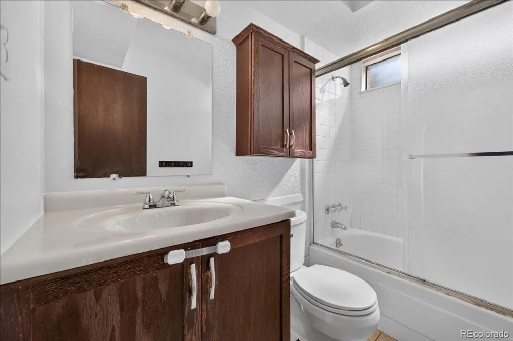 3825 S Monaco Street Parkway #235 Denver, CO 80237