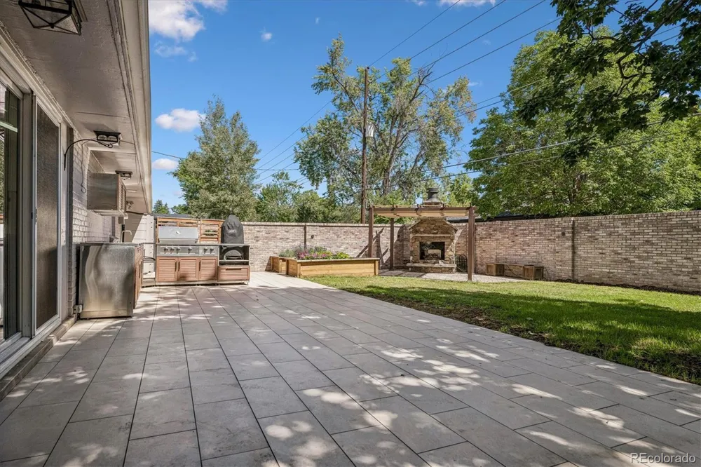 500 Monaco Street Parkway Denver, CO 80220