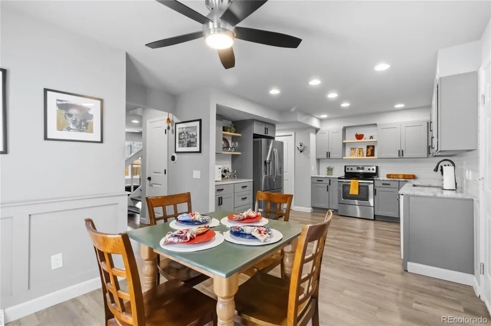 2556 E Easter Avenue Littleton, CO 80122