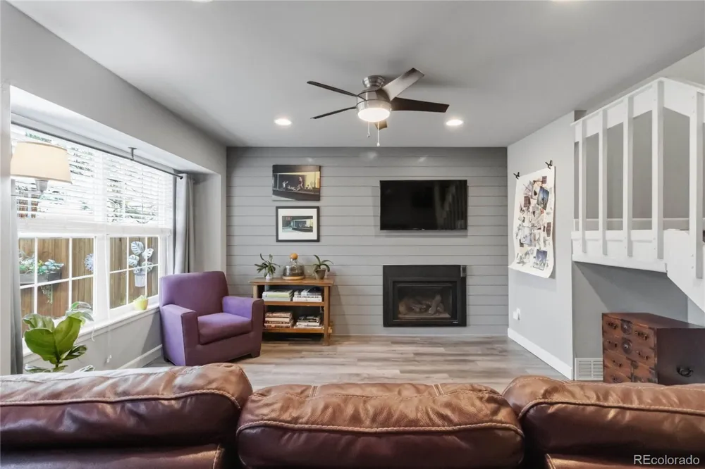 2556 E Easter Avenue Littleton, CO 80122