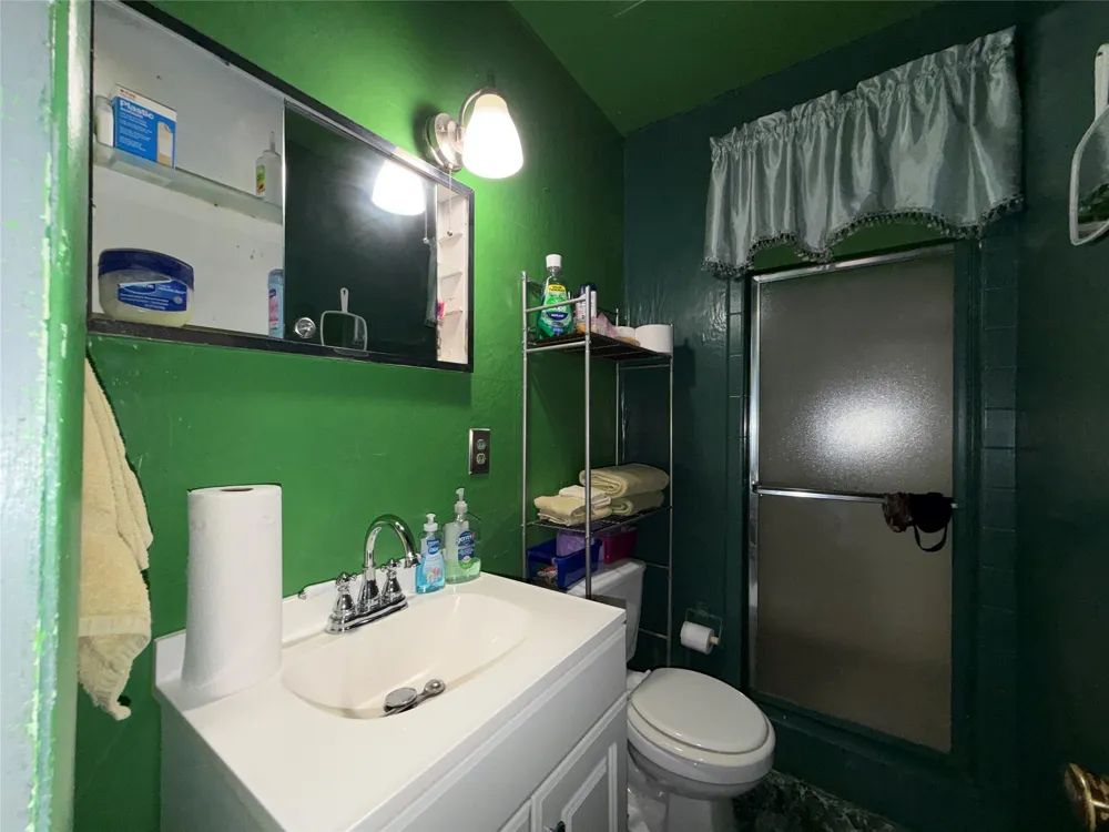 902 Belvedere Drive Henderson, TX 75652