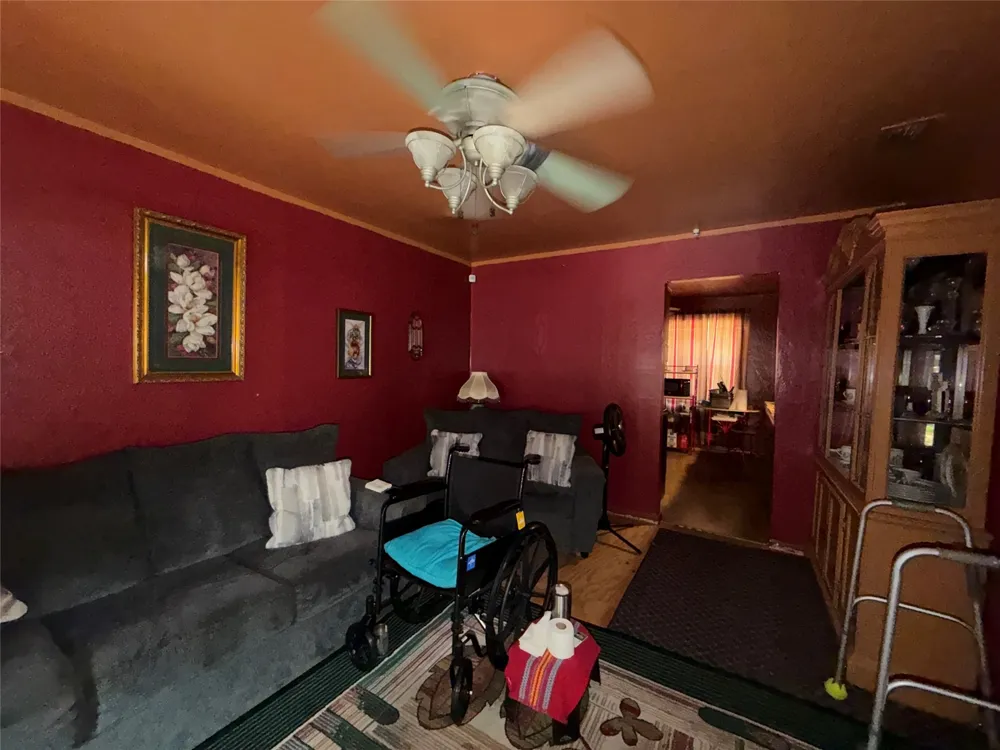 902 Belvedere Drive Henderson, TX 75652
