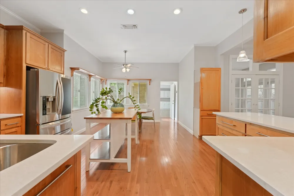1929 Highland Park Circle Denton, TX 76205