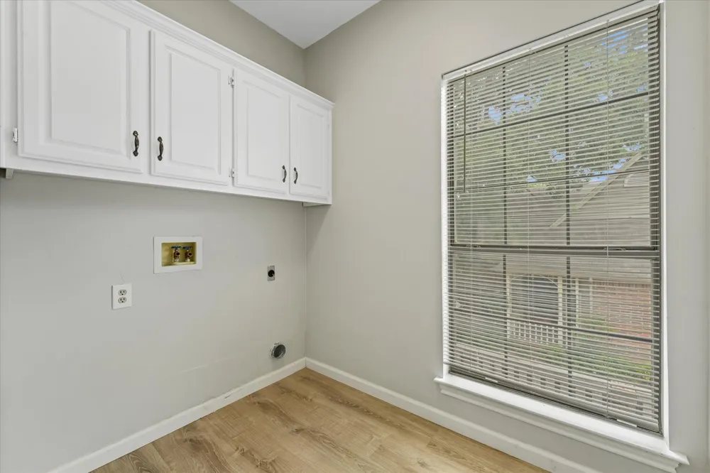 1929 Highland Park Circle Denton, TX 76205