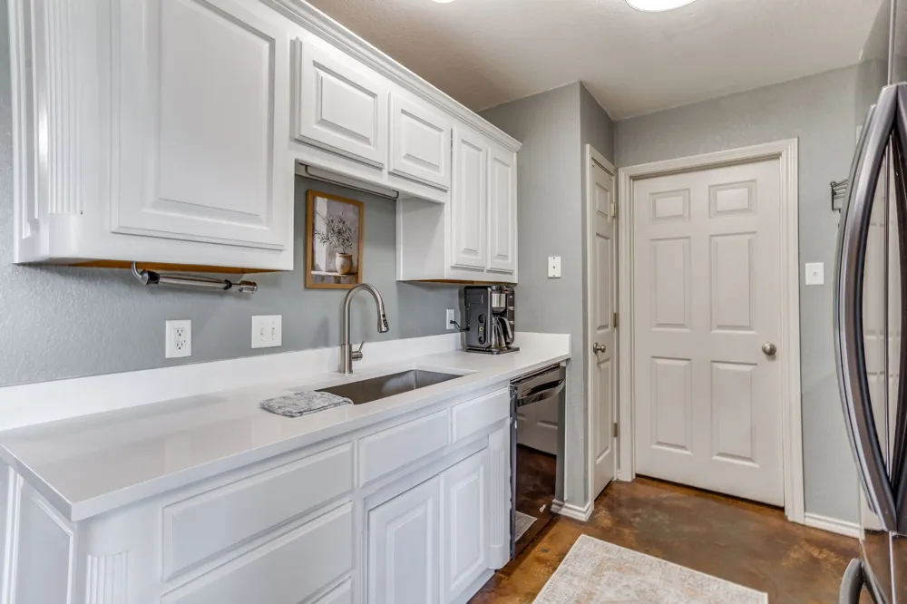 613 E 1st Street Weatherford, TX 76086