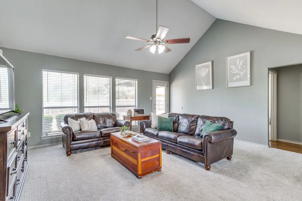 613 E 1st Street Weatherford, TX 76086