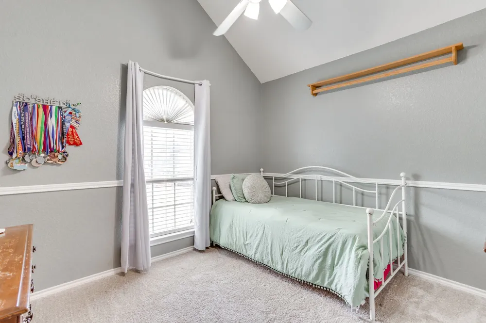 613 E 1st Street Weatherford, TX 76086