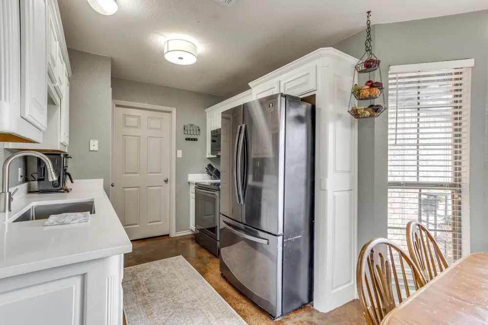 613 E 1st Street Weatherford, TX 76086