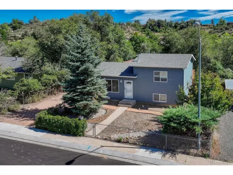 1239 Tonka Avenue