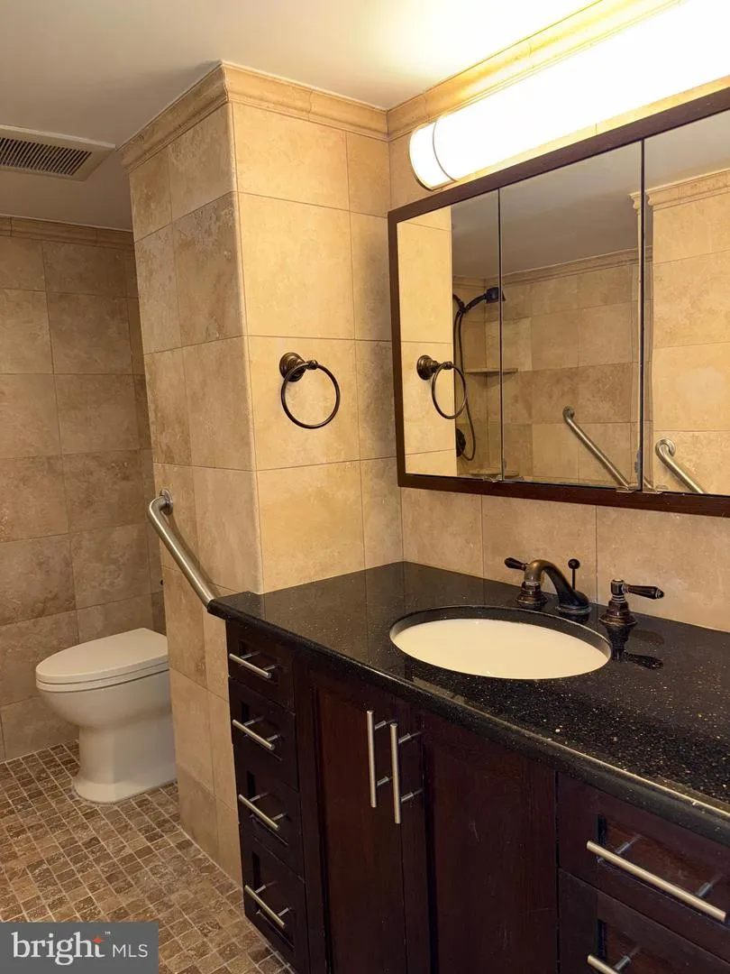 1420 LOCUST STREET #12K Philadelphia, PA 19102
