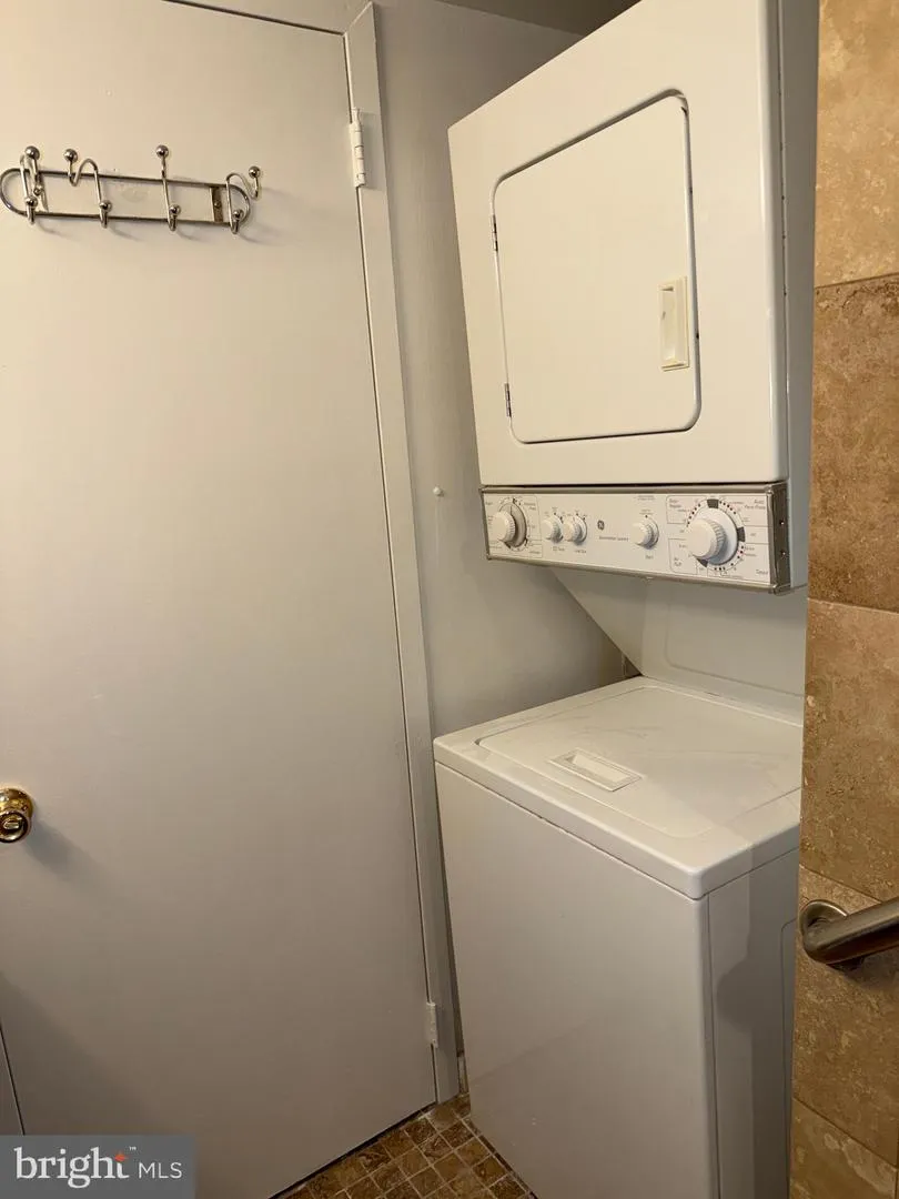 1420 LOCUST STREET #12K Philadelphia, PA 19102