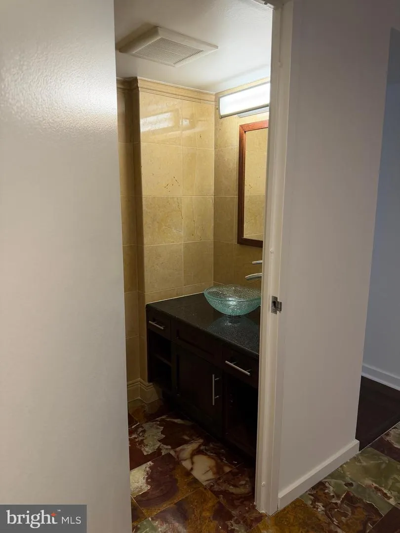 1420 LOCUST STREET #12K Philadelphia, PA 19102