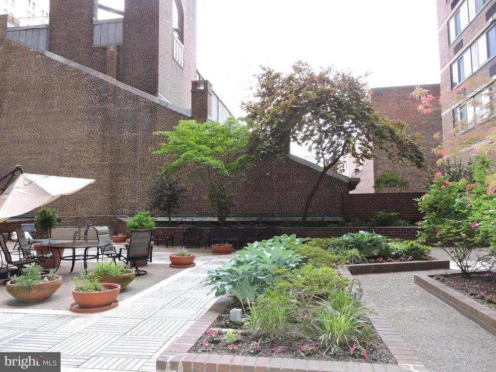 1420 LOCUST STREET #12K Philadelphia, PA 19102