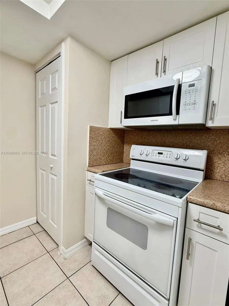 2475 NW 16th Street Rd #418 Miami, FL 33125