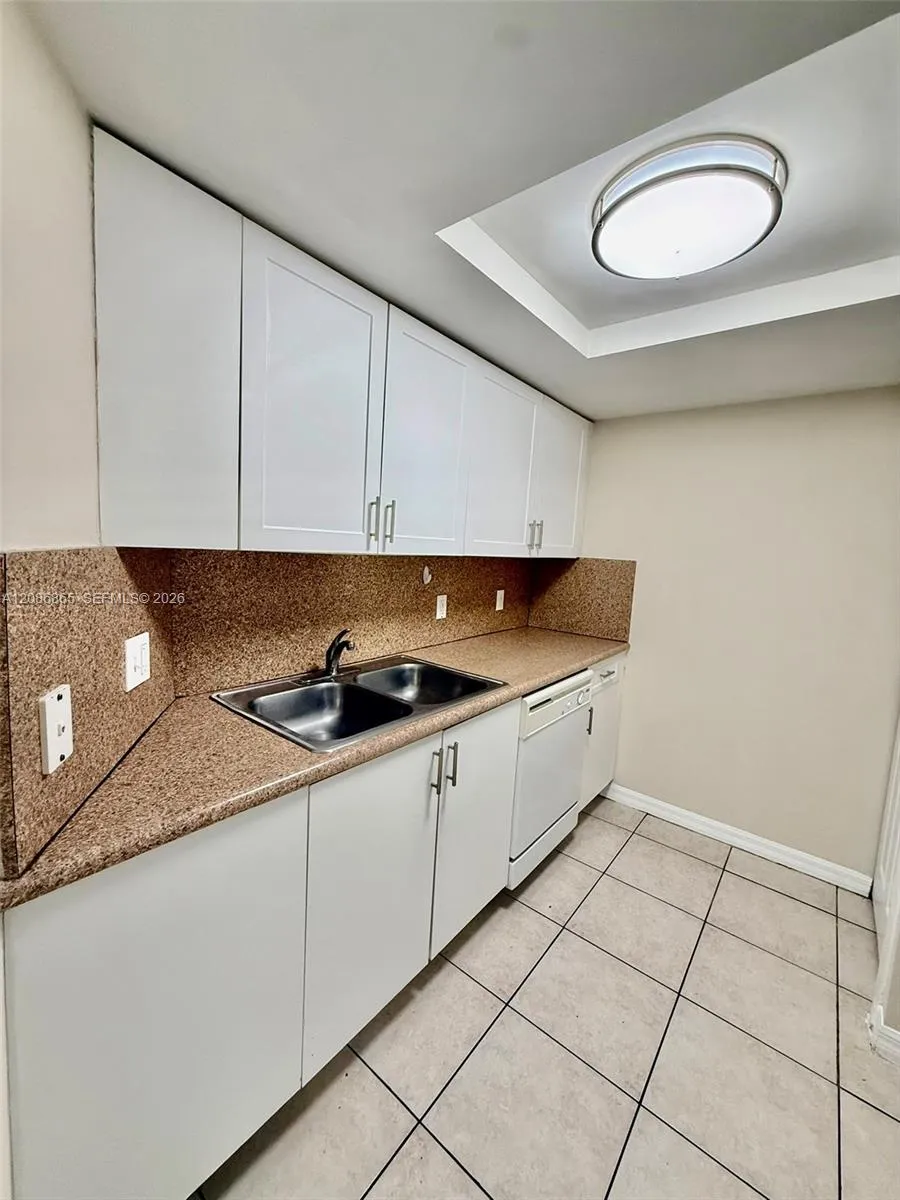 2475 NW 16th Street Rd #418 Miami, FL 33125