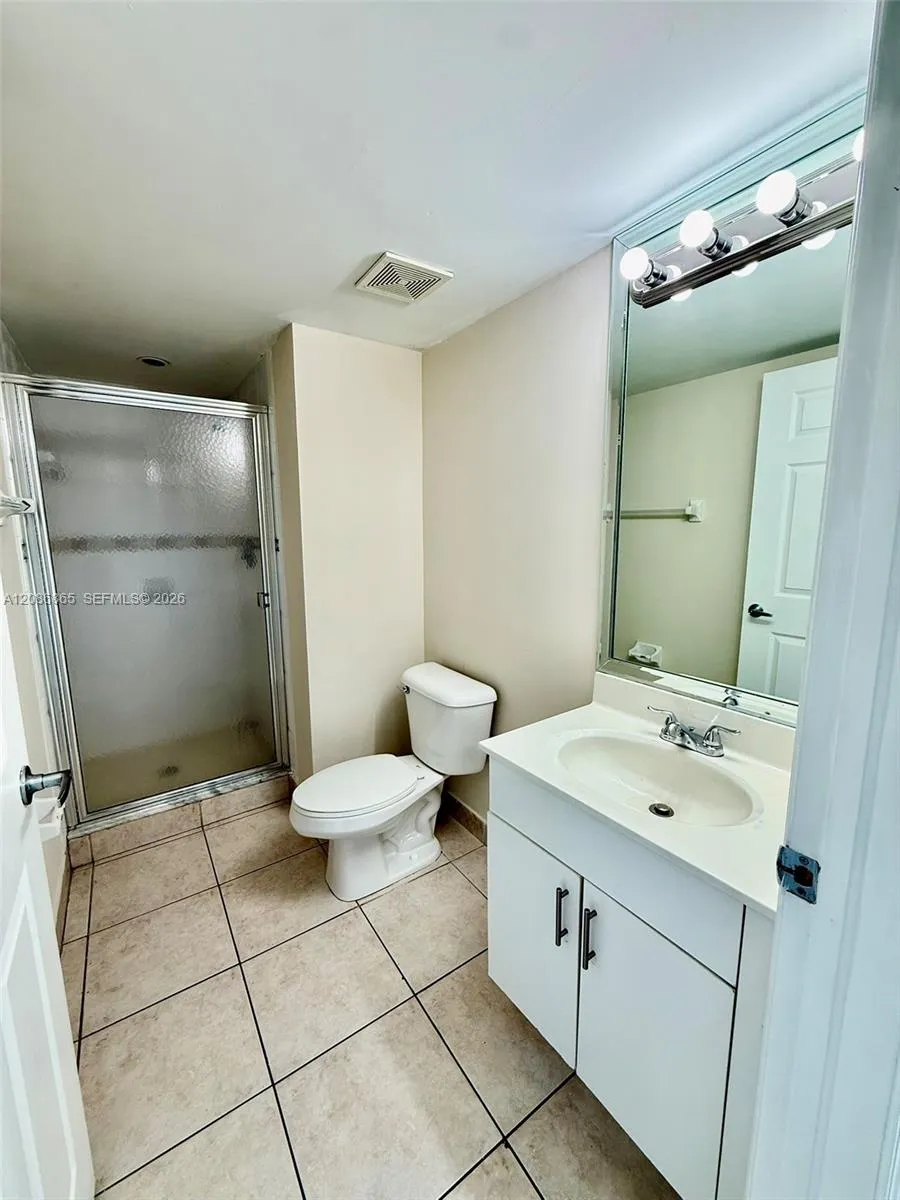2475 NW 16th Street Rd #418 Miami, FL 33125