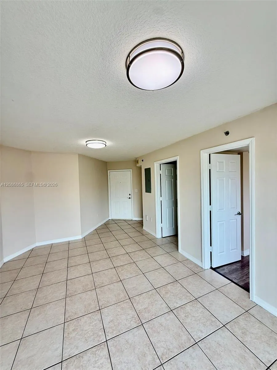 2475 NW 16th Street Rd #418 Miami, FL 33125