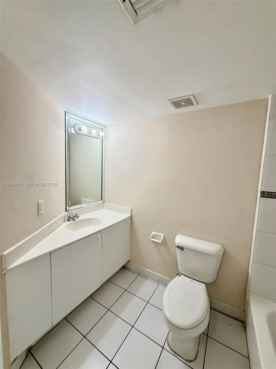 2475 NW 16th Street Rd #418 Miami, FL 33125