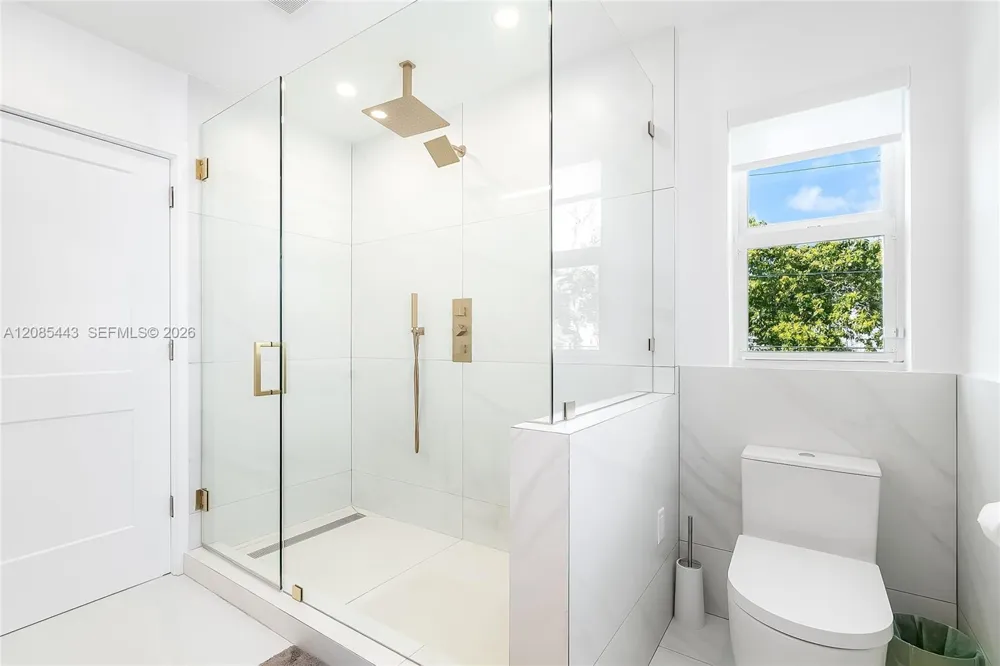 719 W 51st St Miami Beach, FL 33140