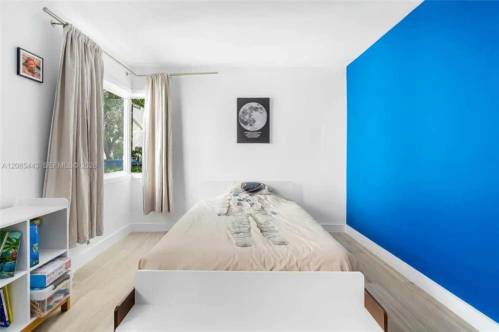 719 W 51st St Miami Beach, FL 33140