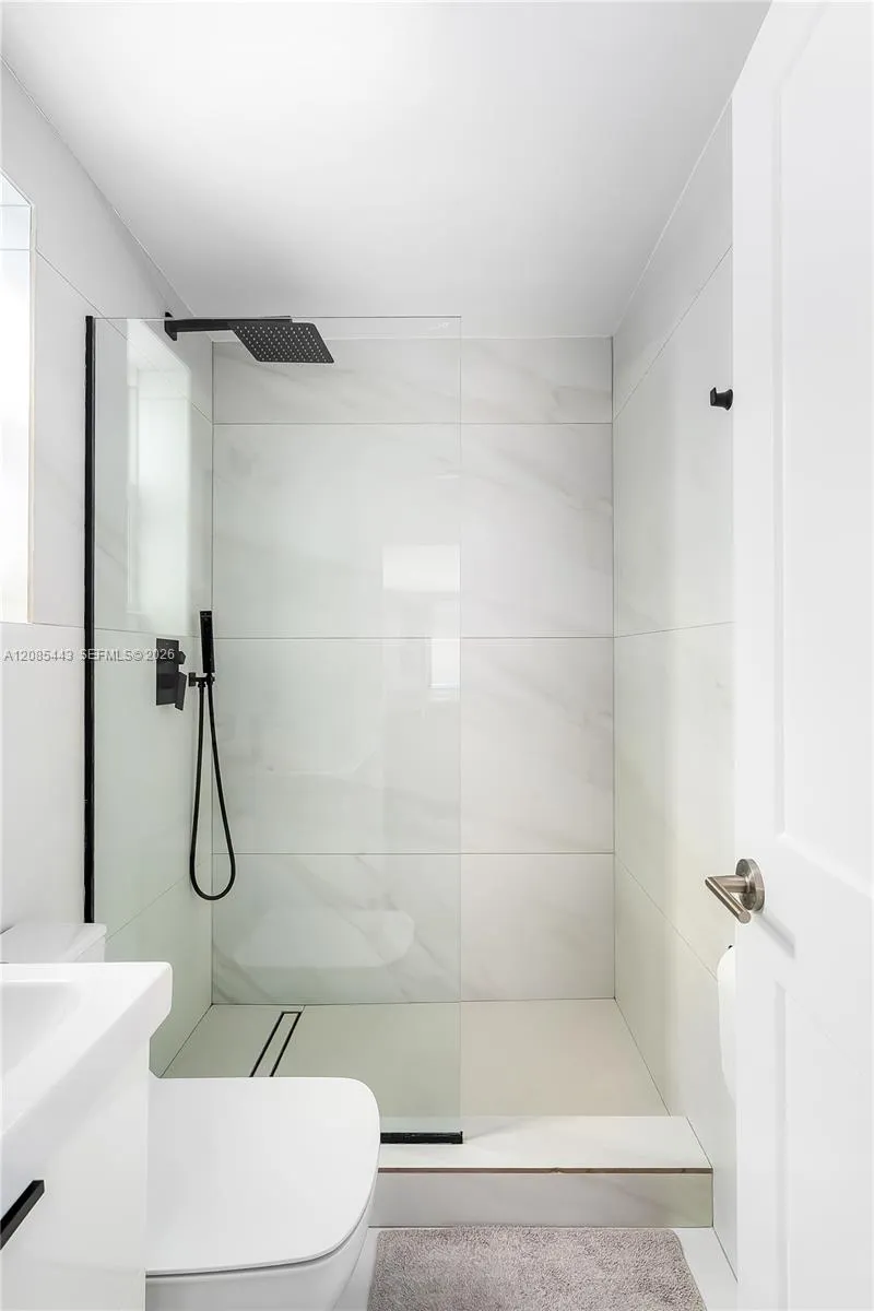 719 W 51st St Miami Beach, FL 33140