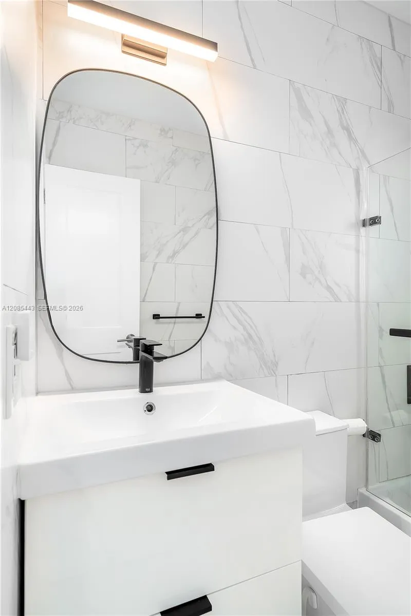 719 W 51st St Miami Beach, FL 33140