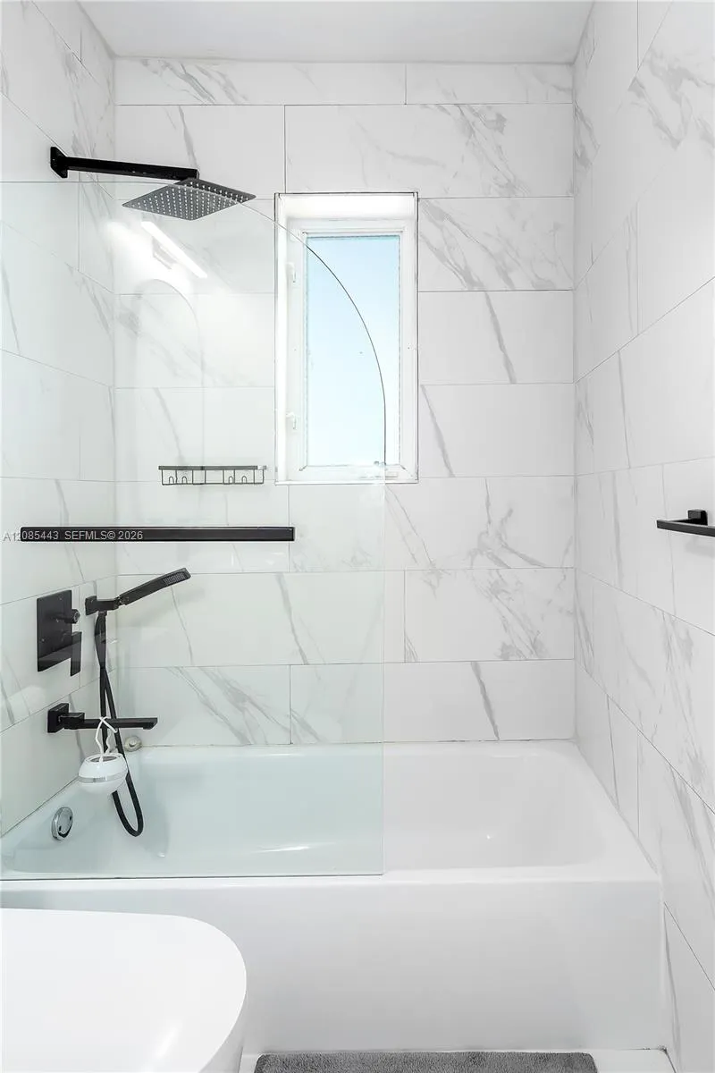 719 W 51st St Miami Beach, FL 33140