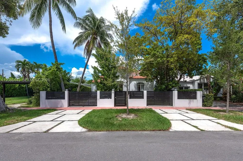 719 W 51st St Miami Beach, FL 33140