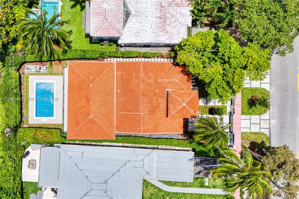 719 W 51st St Miami Beach, FL 33140