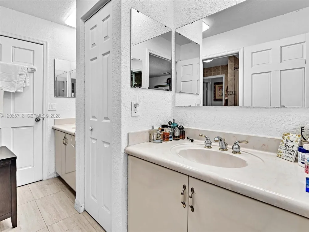 5301 SW 190th Ave Southwest Ranches, FL 33332