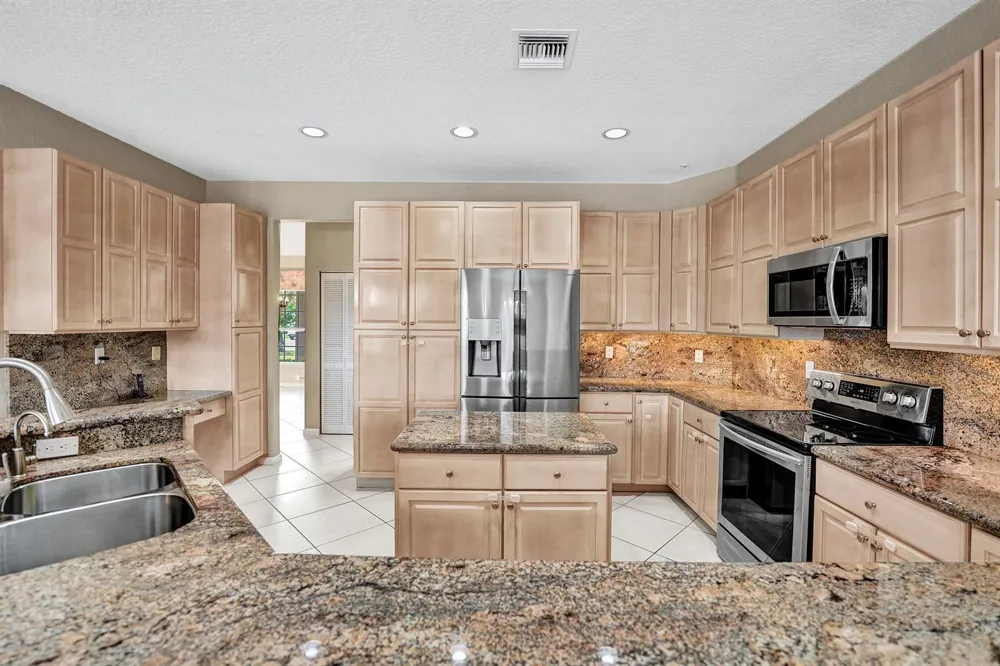 12571 COUNTRYSIDE TERRACE Cooper City, FL 33330