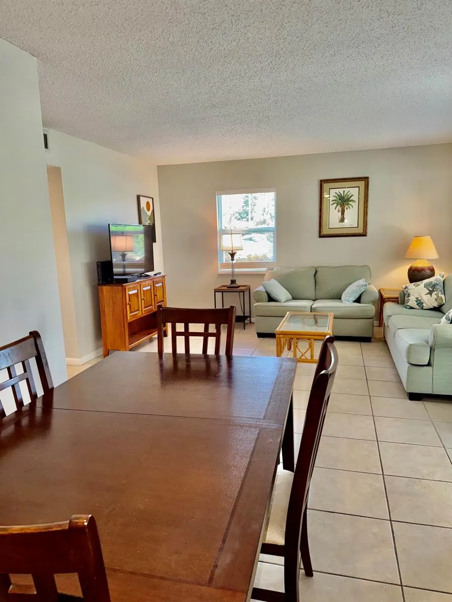 600 SNUG HARBOR DRIVE #A10 Boynton Beach, FL 33435