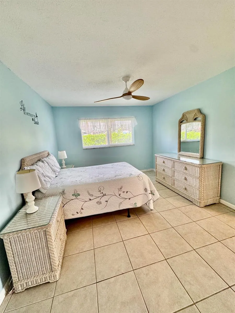 600 SNUG HARBOR DRIVE #A10 Boynton Beach, FL 33435