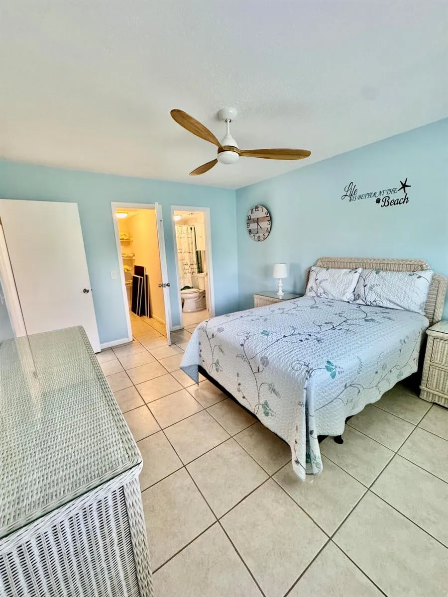 600 SNUG HARBOR DRIVE #A10 Boynton Beach, FL 33435