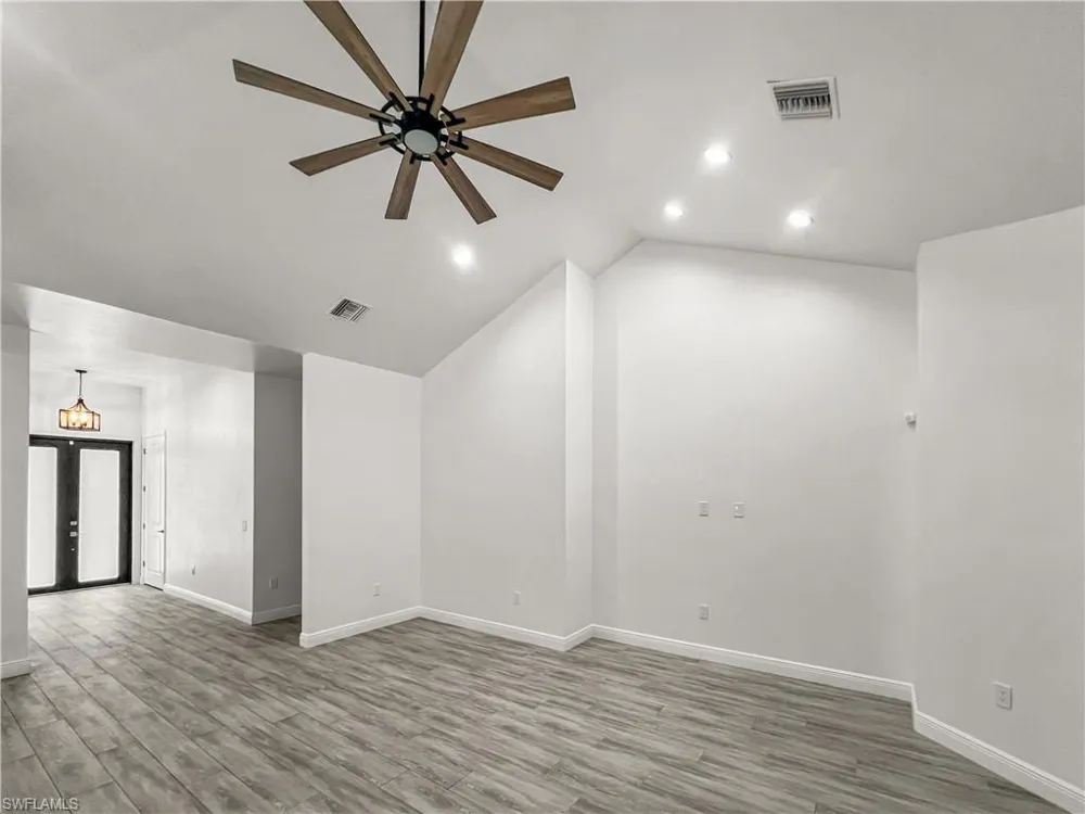 4306 3rd Street SW Lehigh Acres, FL 33976