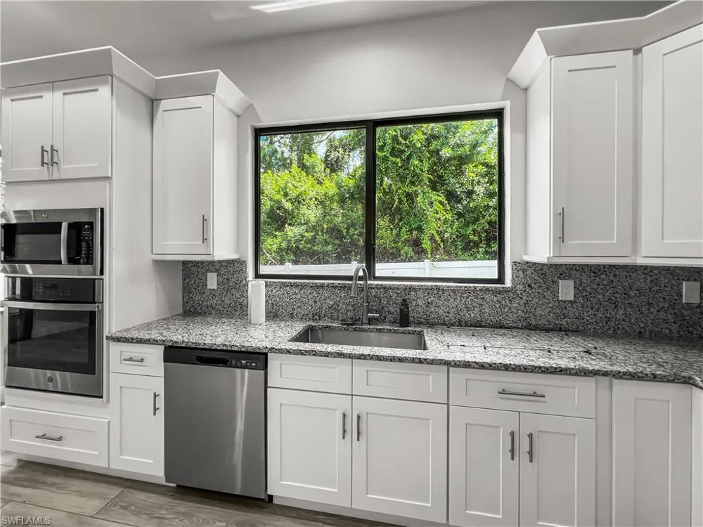 4306 3rd Street SW Lehigh Acres, FL 33976