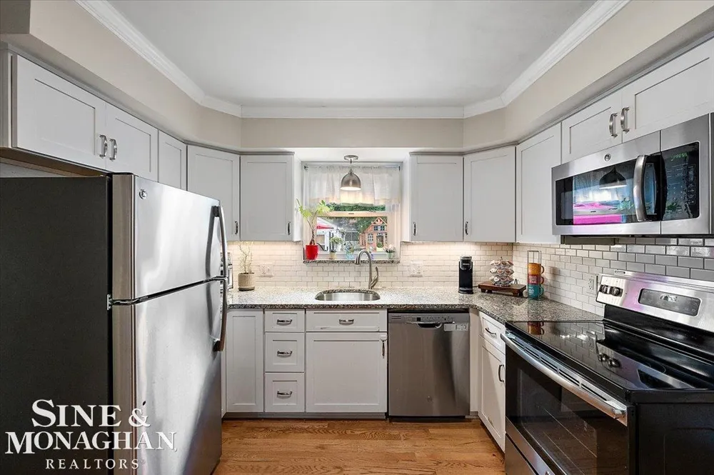 1819 Norwood Road Grosse Pointe Woods City, MI 48236