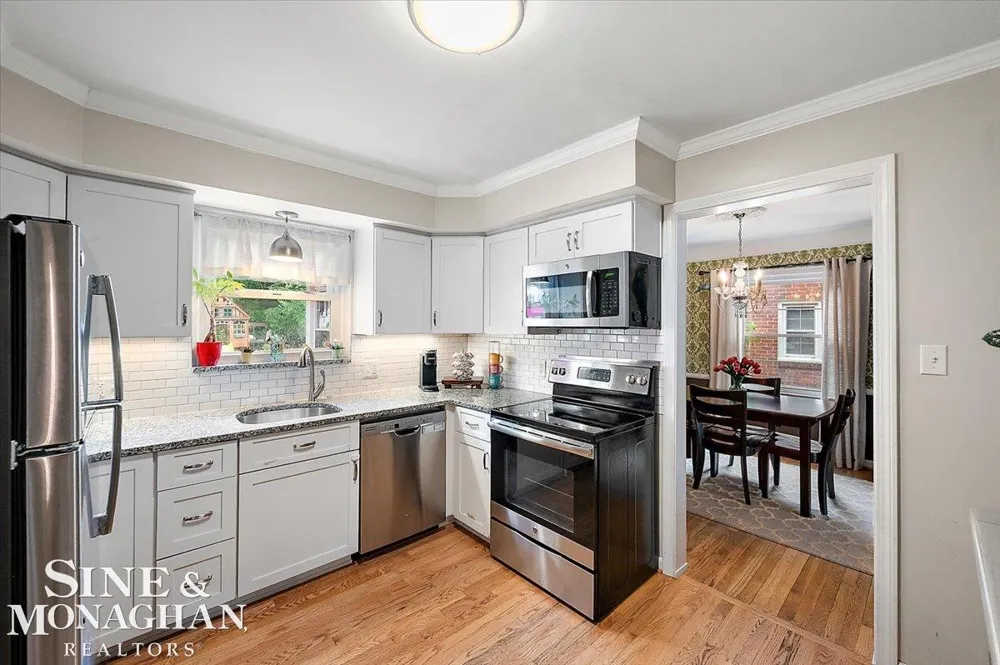 1819 Norwood Road Grosse Pointe Woods City, MI 48236