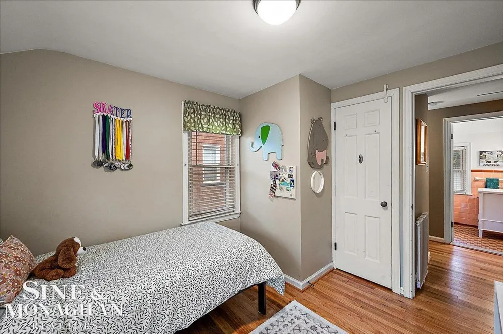 1819 Norwood Road Grosse Pointe Woods City, MI 48236