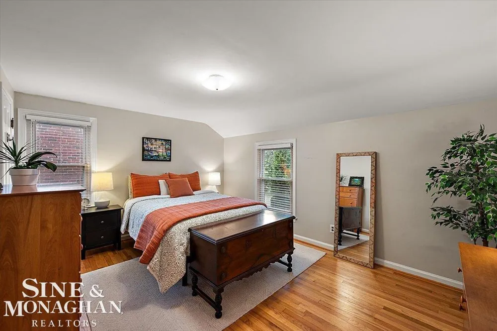 1819 Norwood Road Grosse Pointe Woods City, MI 48236