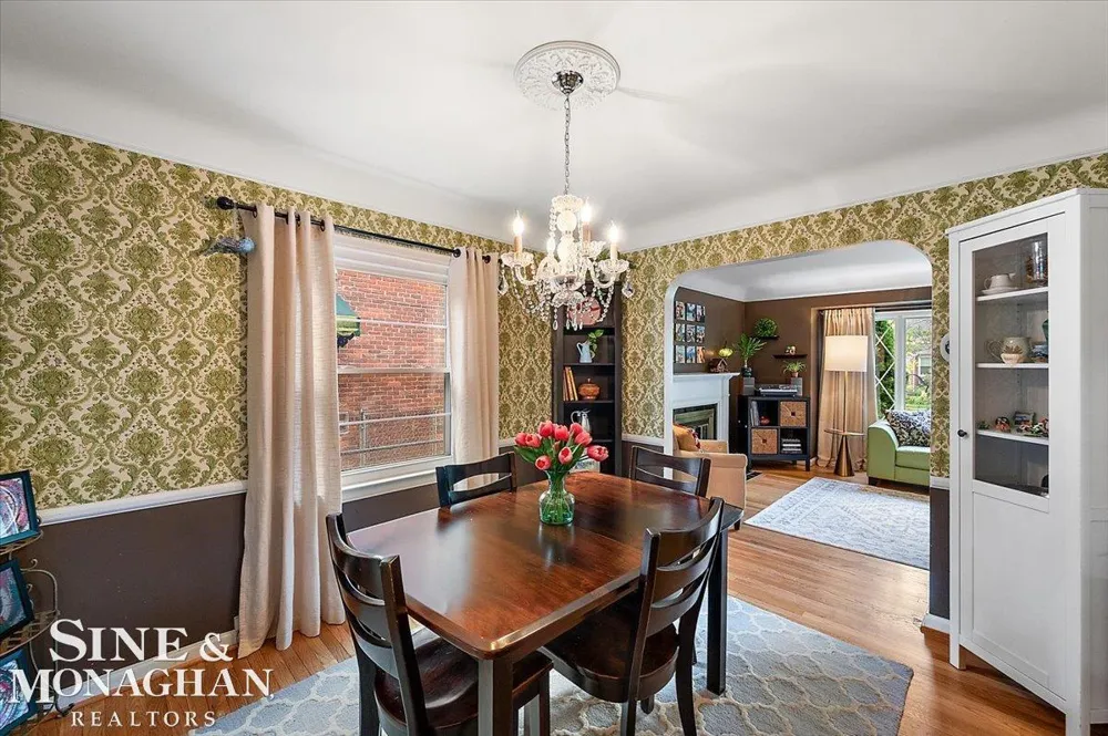 1819 Norwood Road Grosse Pointe Woods City, MI 48236