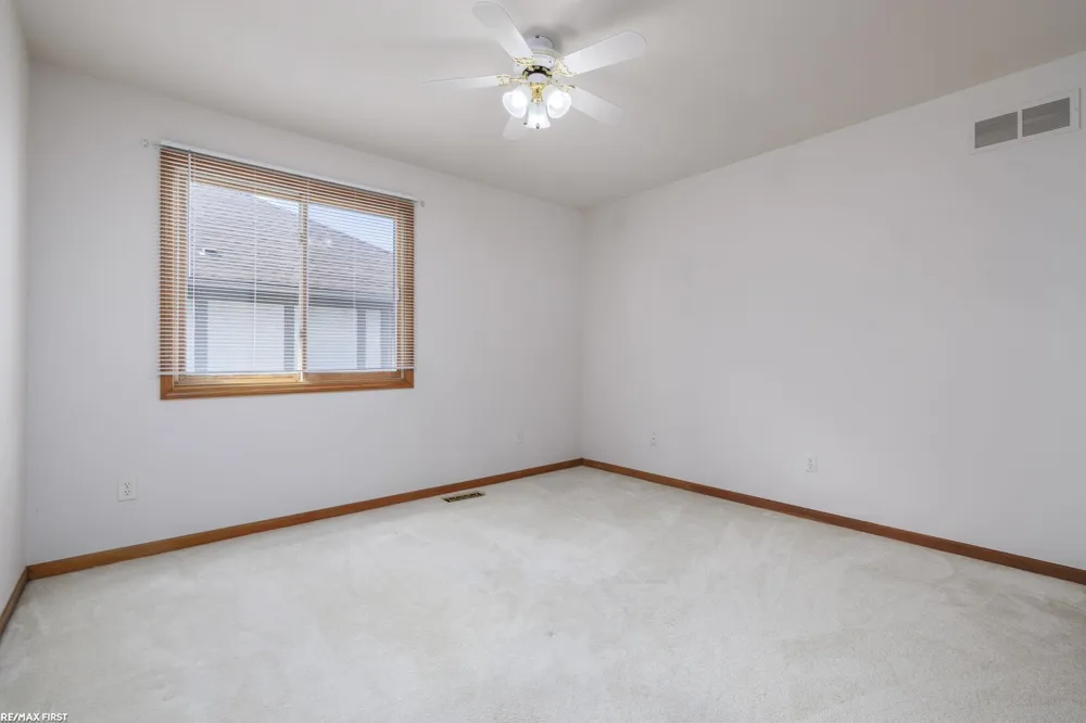 999 River Mist Drive Rochester City, MI 48307