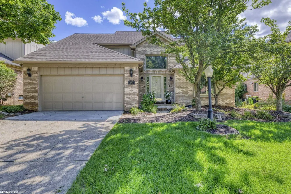 999 River Mist Drive Rochester City, MI 48307