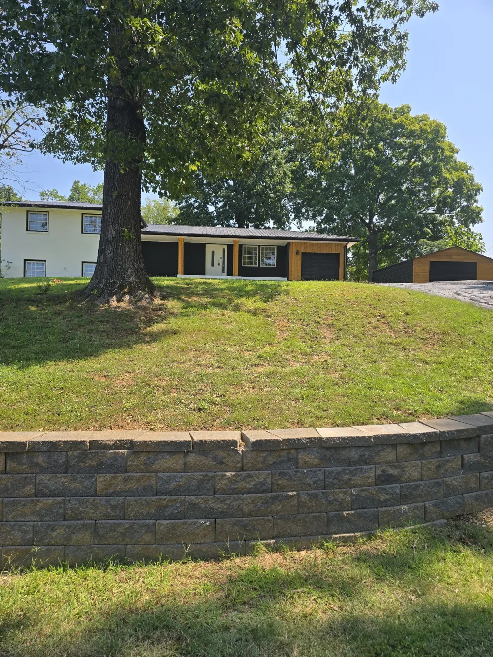 1787 W Elmwood Rd Clarksville, TN 37040