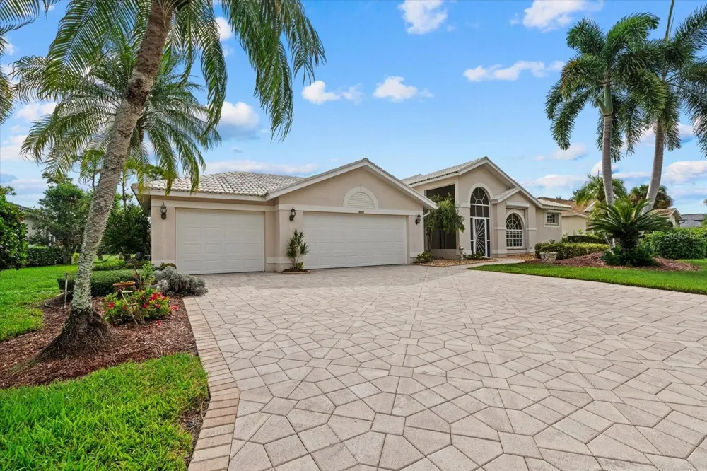 8967 GREY OAKS AVENUE Sarasota, FL 34238