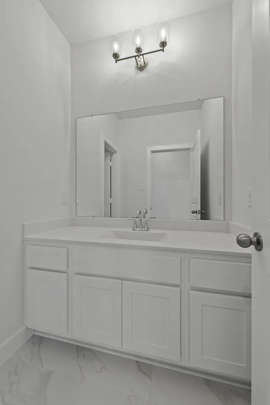 8116 Royal Mint Cove Lago Vista, TX 78645