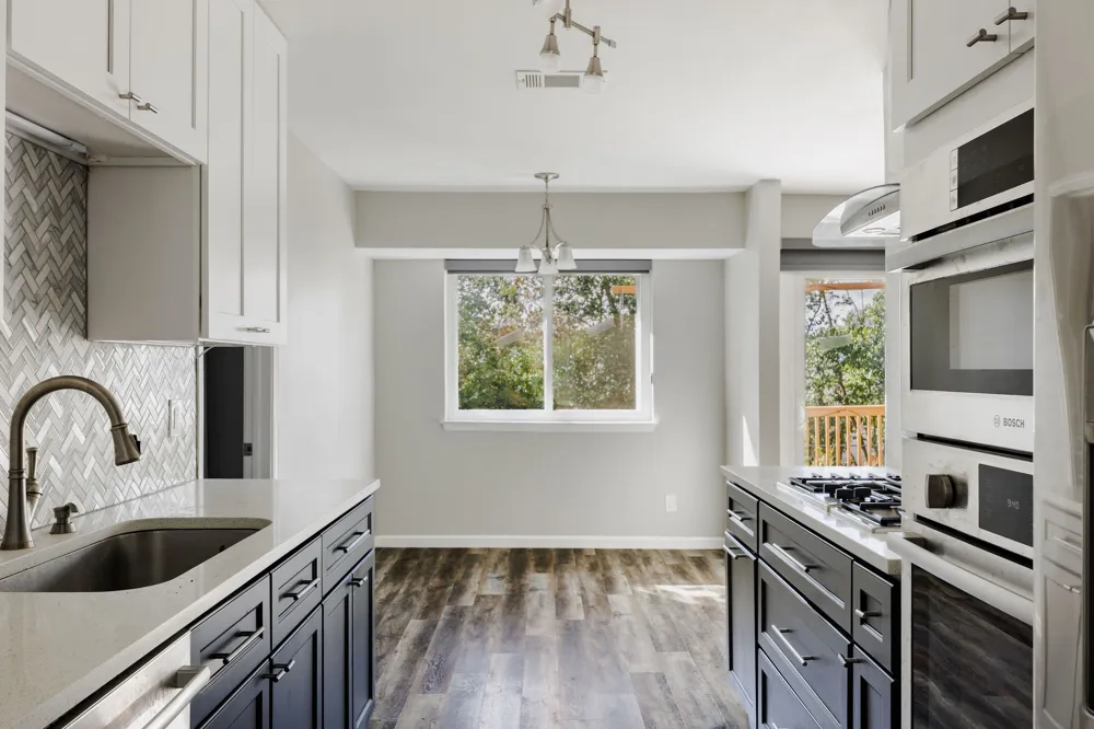 6101 London Drive Austin, TX 78745